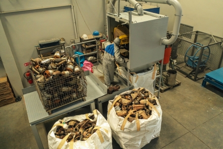 Ecotrade Group Catalytic Converter De-canning